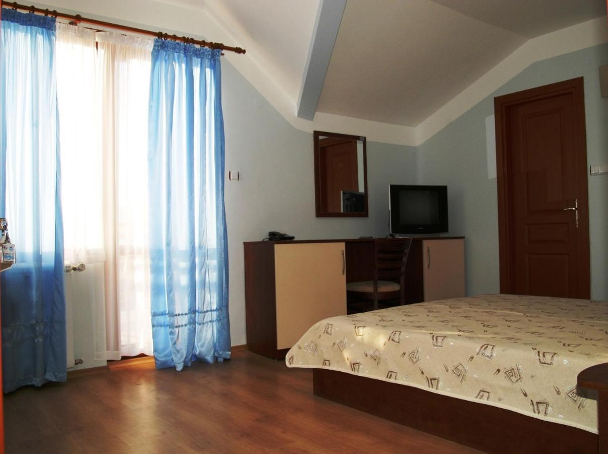 Boryka Family Hotel Asikoria Экстерьер фото